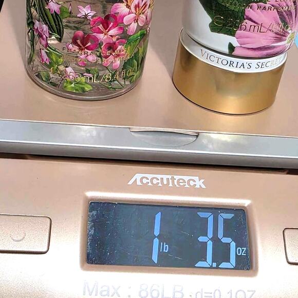 VS Victoria's Secret Santal Blossom Fragrance Lotion and Mist Set NEW - Picture 3 of 5